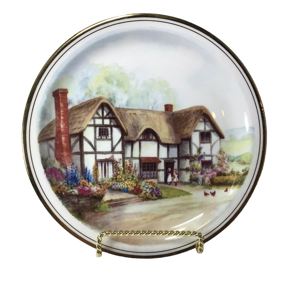 Royal Kent Bone China Staffordshire England Cottage Plate Chickens 8.5"